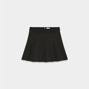 Aritzia - Sunday Best Classic Black Pleated Skirt